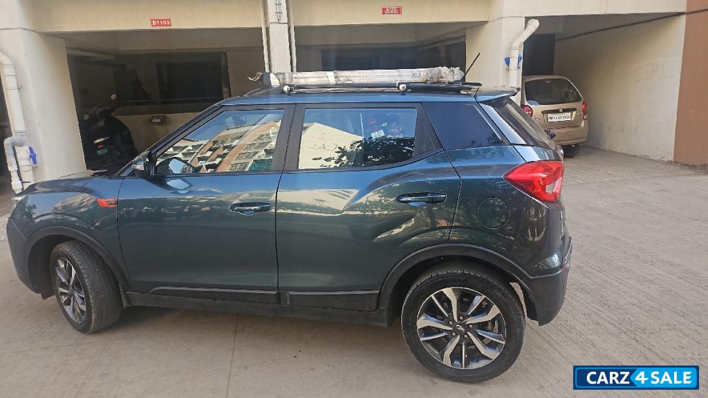 Mahindra XUV300 O petrol