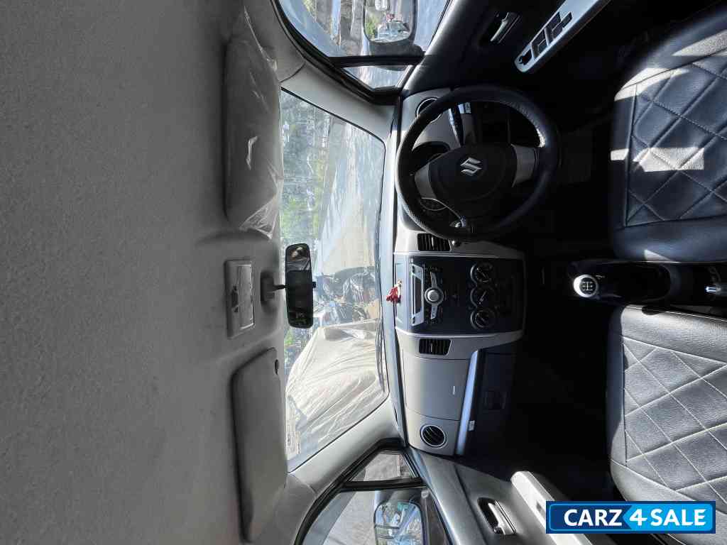 Silver Maruti Suzuki Wagon R Vxi Silver Maruti Suzuki Wagon R Vxi