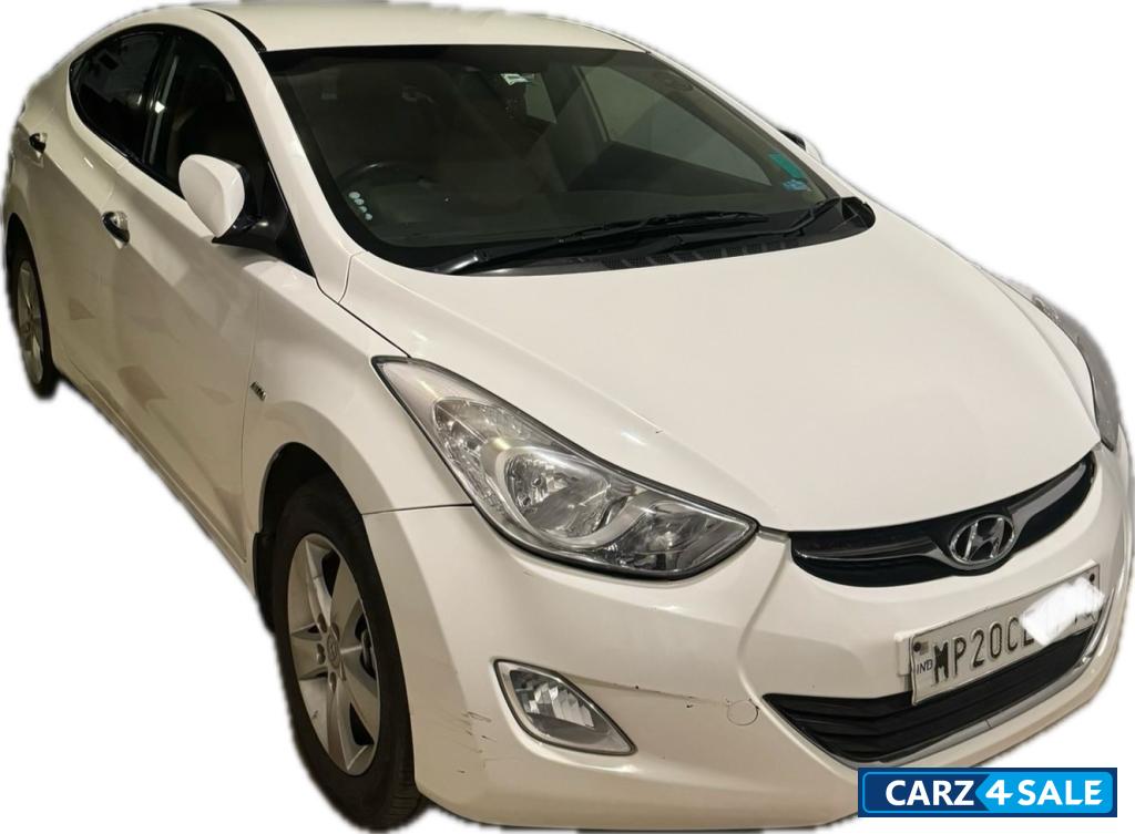 White Hyundai Elantra Automatic petrol