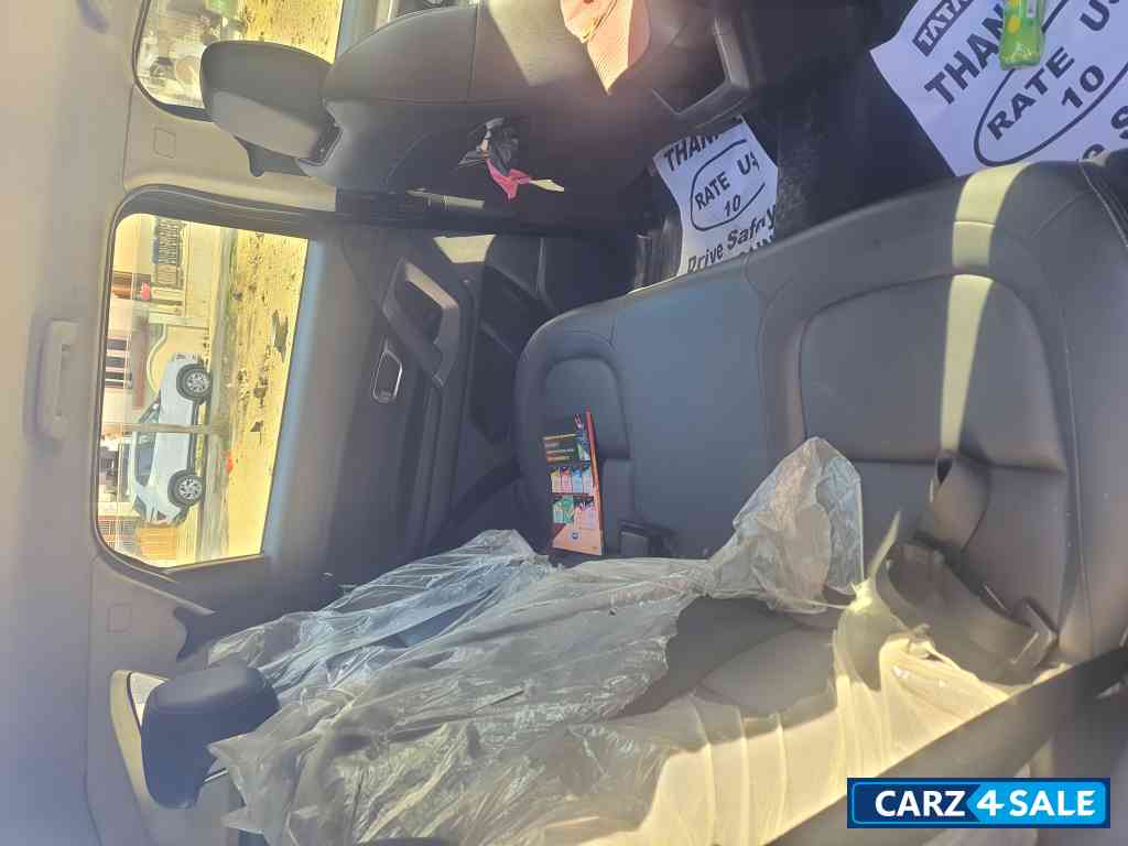 Tata Harrier XZ PLUS DARK EDITION