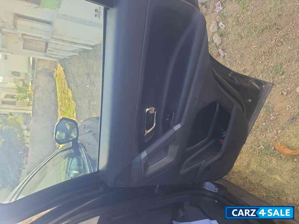 Tata Harrier XZ PLUS DARK EDITION