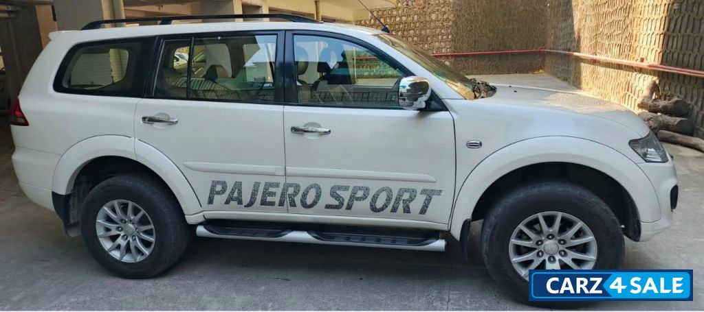 Mitsubishi Pajero Automatic