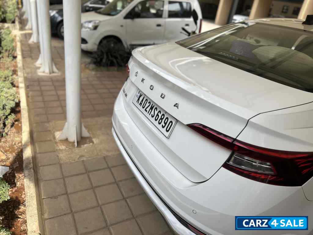 White Skoda Slavia Petrol