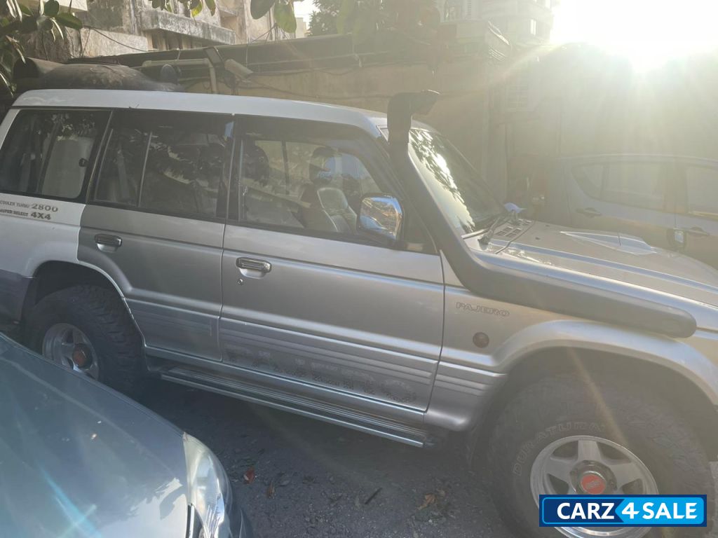 Mitsubishi Pajero Glx