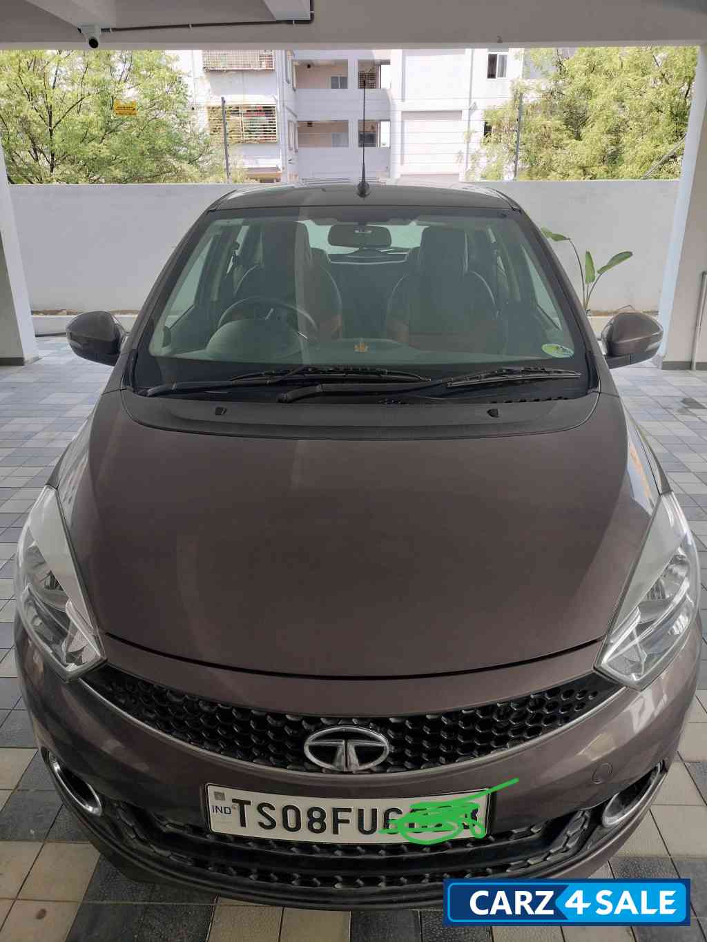 Tata Tiago XZ