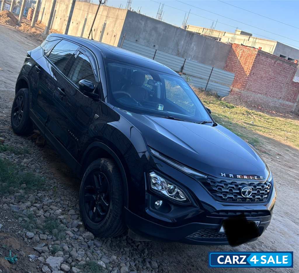 Dark Black Tata Harrier Xta plus dark edition