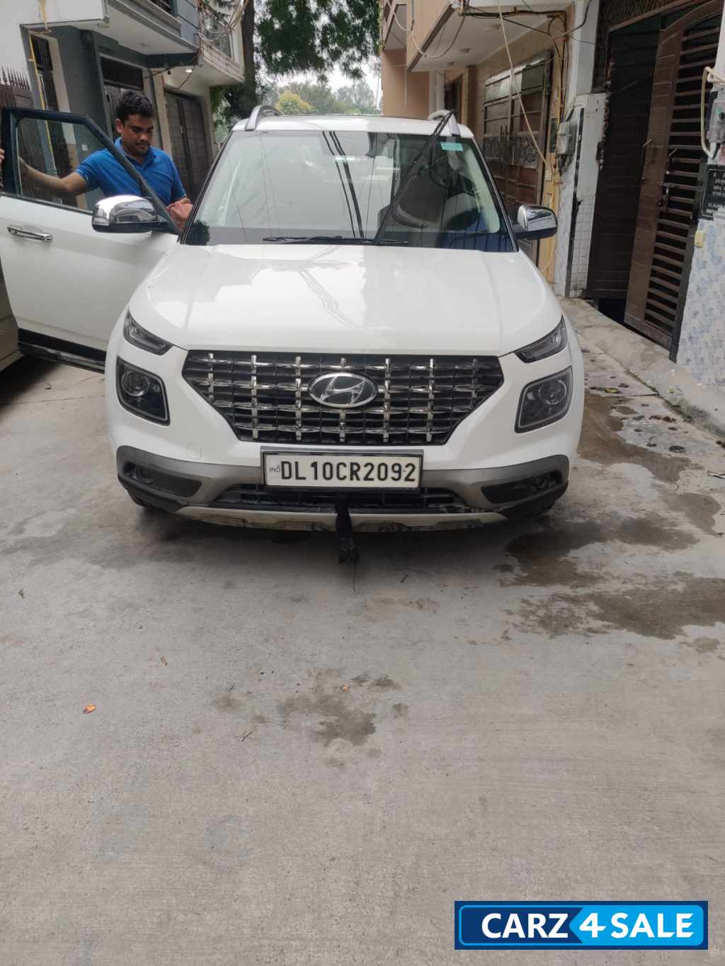 Polar White Hyundai Venue DCT SX+ TURBO