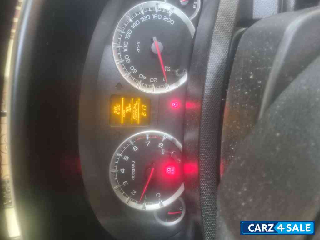 Maruti Suzuki Swift VVT ZXI Maruti Suzuki Swift VVT ZXI