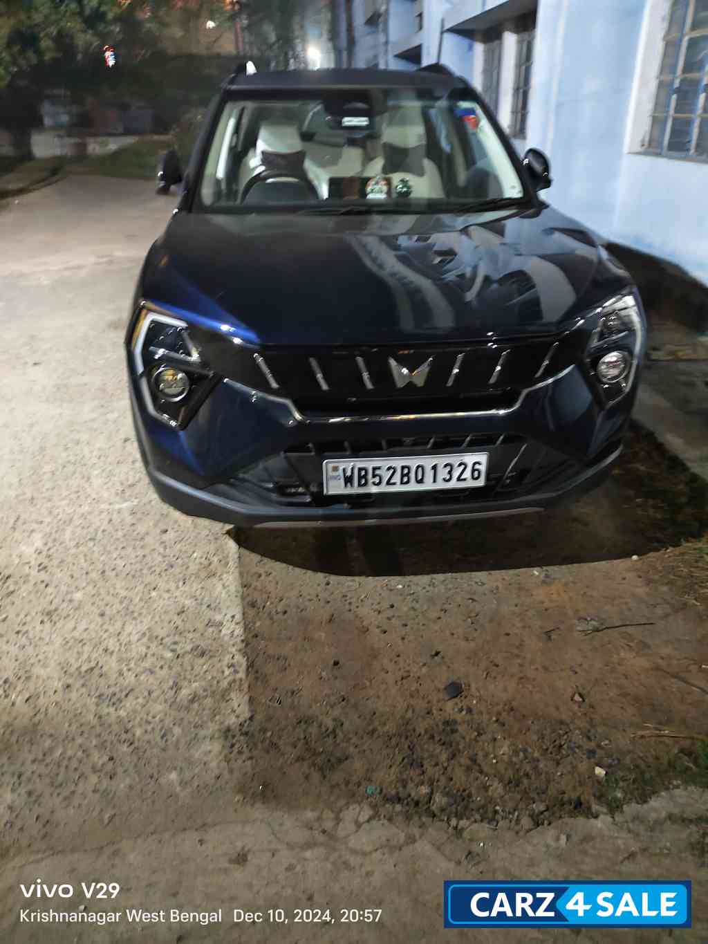 Mahindra XUV 3XO AX7L MT