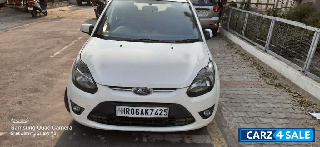 Ford Figo Titanium 1.2 petrol