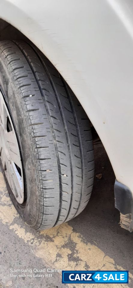 Ford Figo Titanium 1.2 petrol