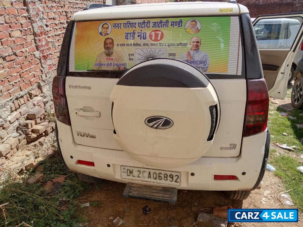 Mahindra TUV300 T8amt