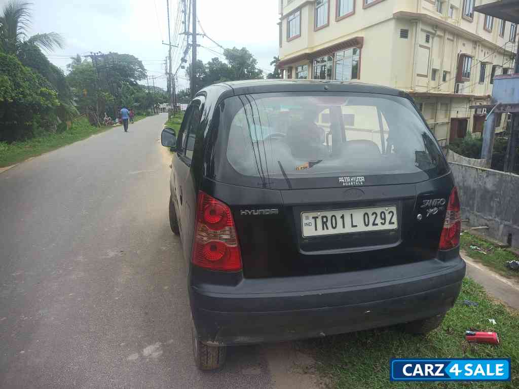 Black Hyundai Santro Xing