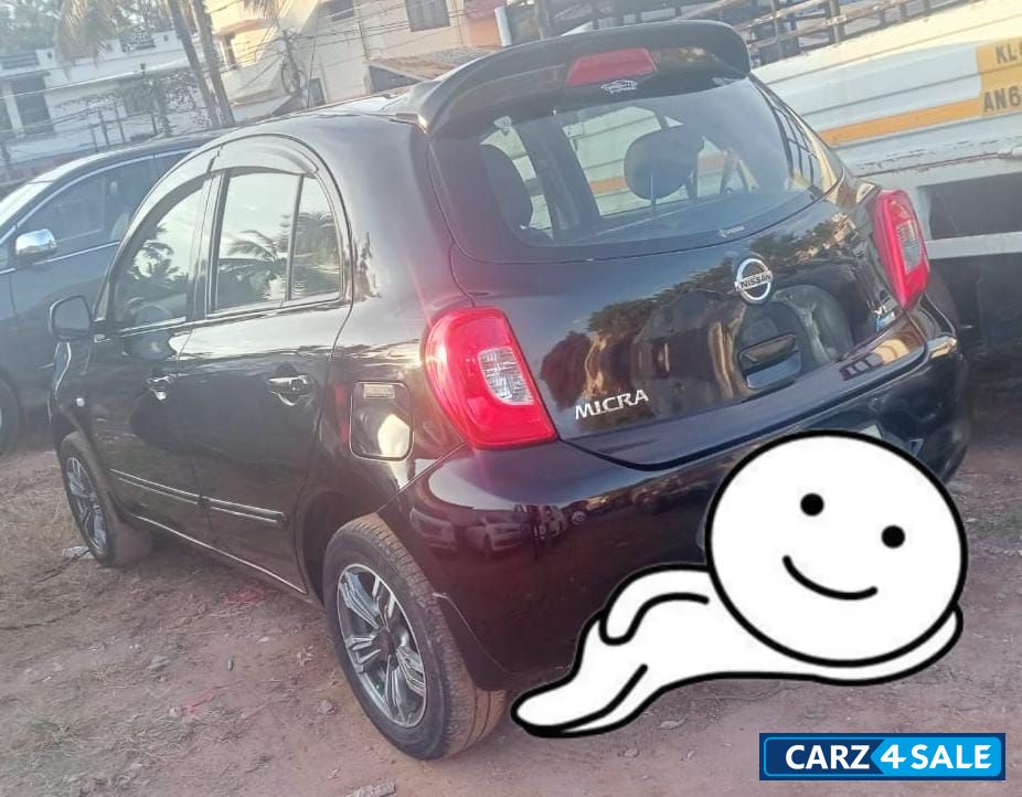 Black Nissan Micra CT