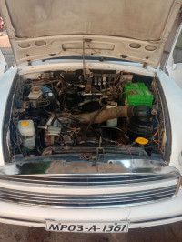 Hindustan Motors Ambassador Grand BS IV