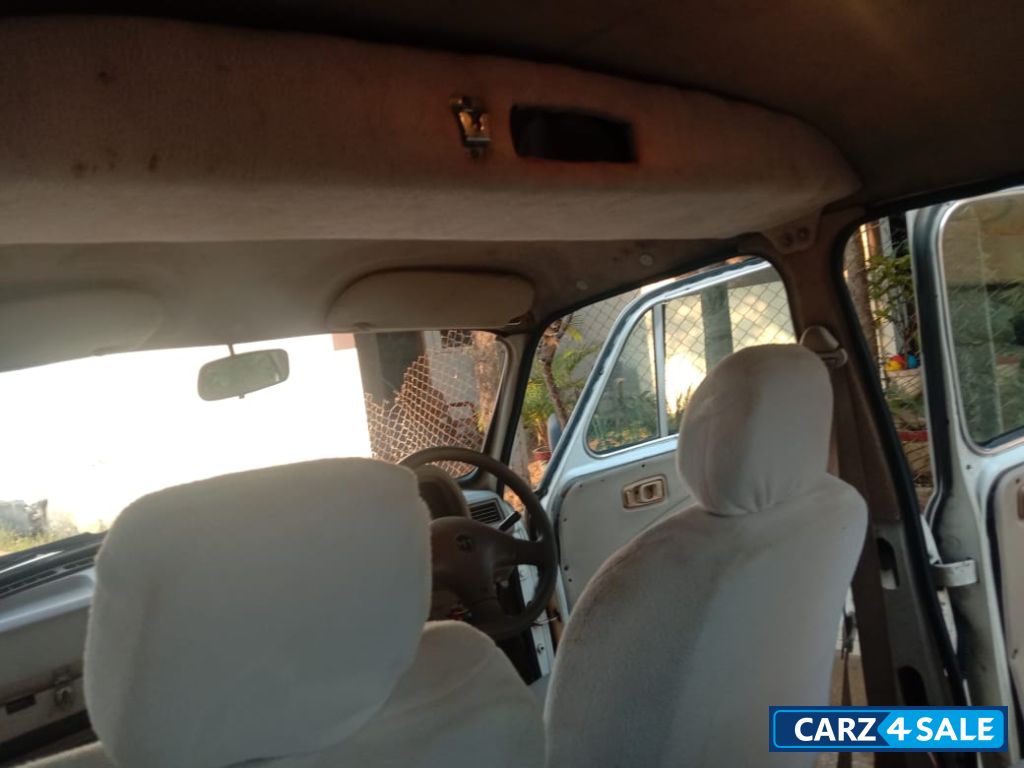 Hindustan Motors Ambassador Grand BS IV