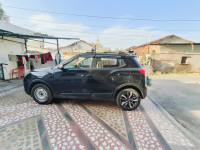 Mahindra XUV300 Top modal w8 options