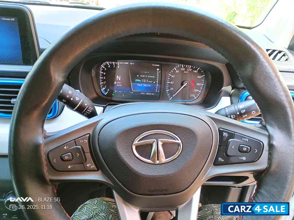 Tata Punch Creative AMT-DT