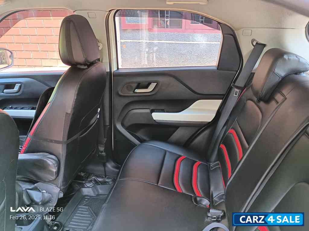 Tata Punch Creative AMT-DT