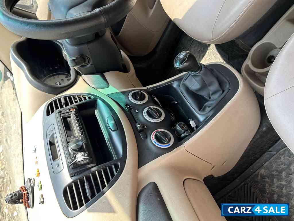 Hyundai i10 Manual petrol magna 1.2