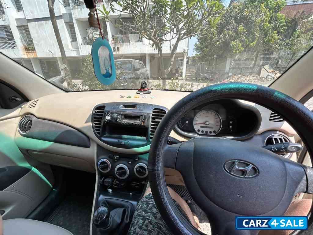 Hyundai i10 Manual petrol magna 1.2 Hyundai i10 Manual petrol magna 1.2