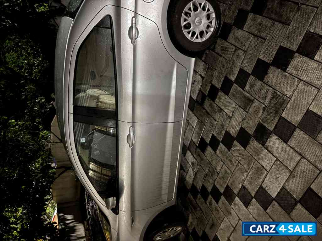 Silver Ford Figo Aspire Trend 1.5 diesel