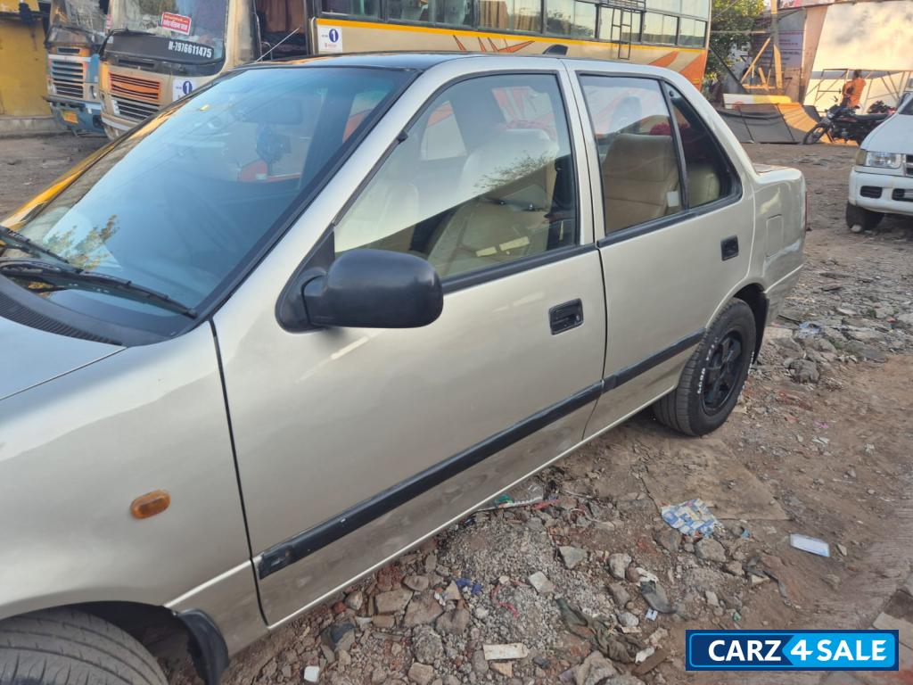 Maruti Suzuki Esteem lxi