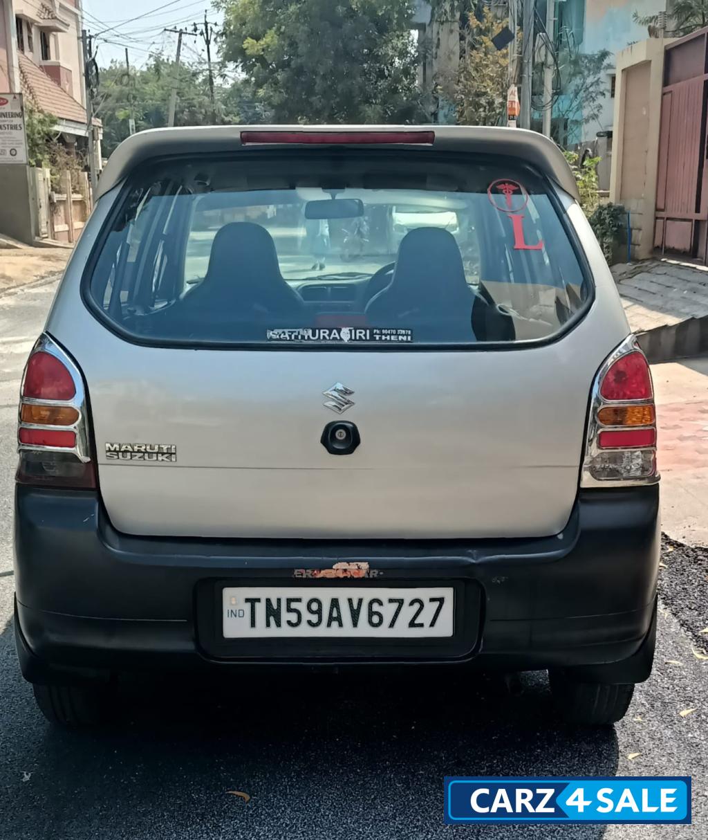 Silver Maruti Suzuki Alto LX