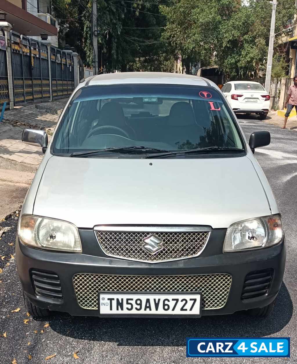 Silver Maruti Suzuki Alto LX