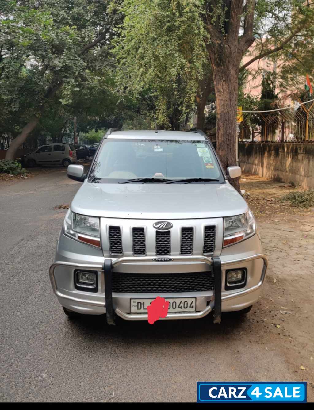 Mahindra TUV300 AUTO MATIC