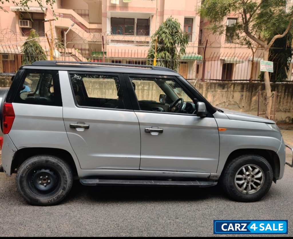 Mahindra TUV300 AUTO MATIC Mahindra TUV300 AUTO MATIC
