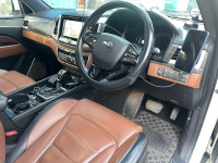 Mahindra Alturas G4 4wd