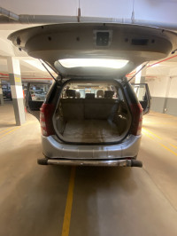 Grey Mahindra XUV 500 w10