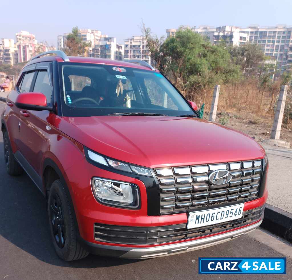 Red Hyundai Venue 1.2 kappa mt s