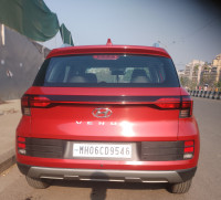 Red Hyundai Venue 1.2 kappa mt s