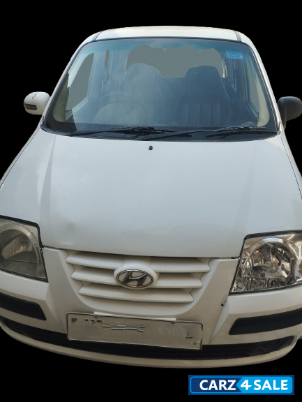 White Hyundai Santro Xing