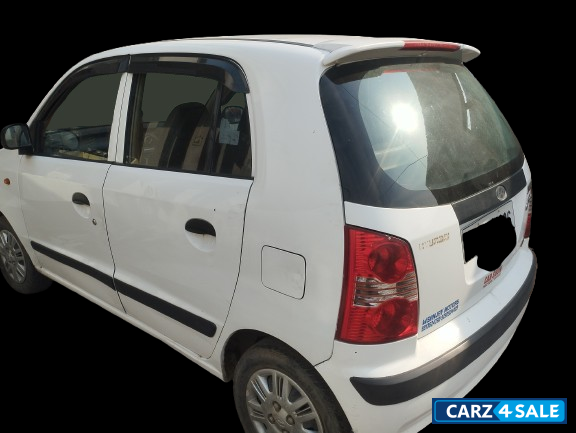 White Hyundai Santro Xing