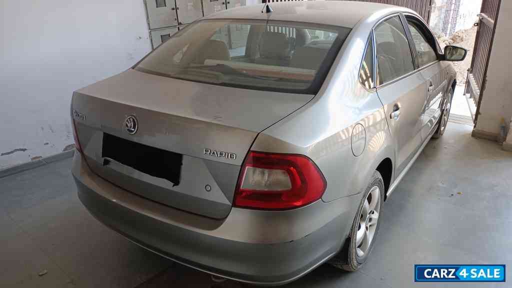 Skoda Rapid TDI ambition plus alloy