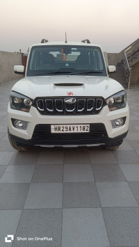Pearl White Mahindra Scorpio S11 2WD BS 6