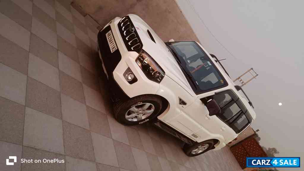 Pearl White Mahindra Scorpio S11 2WD BS 6