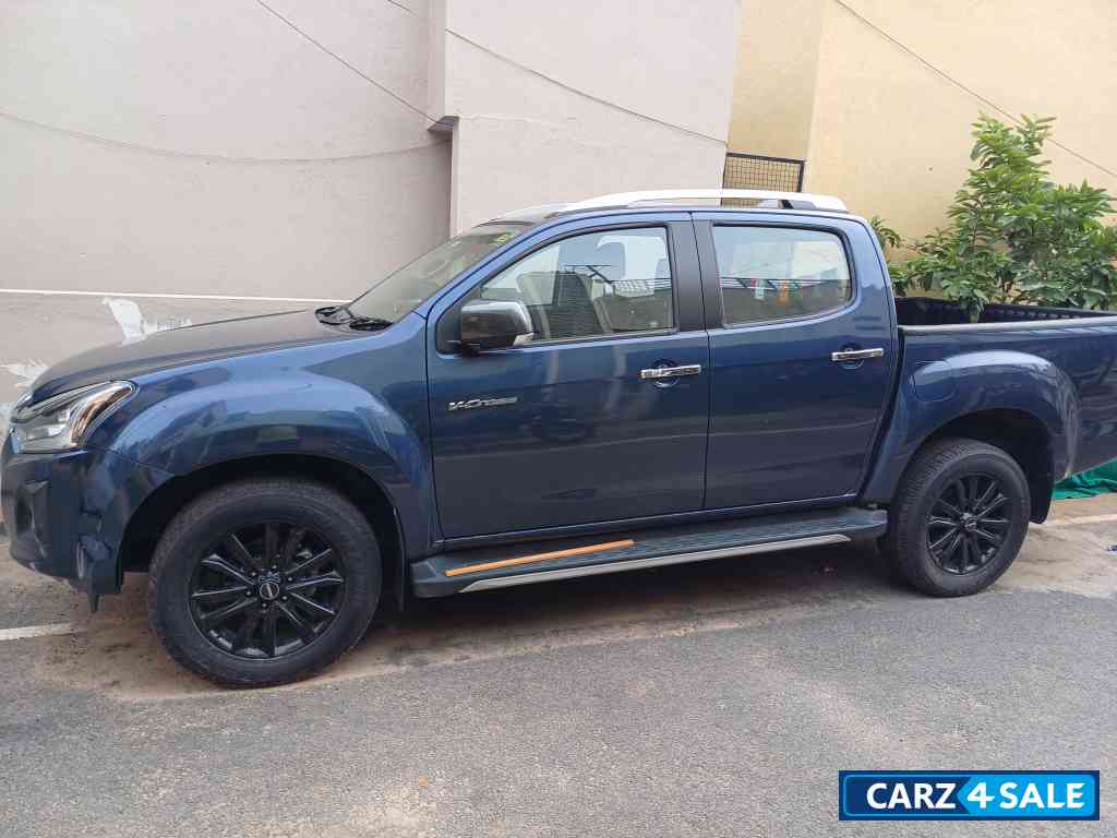 Isuzu D-Max V-Cross Top