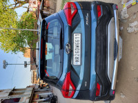 Mahindra XUV300 W8 Optional