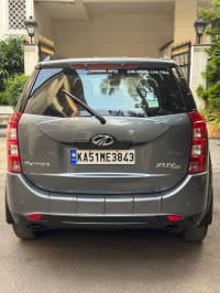 D Grey Mahindra XUV 500 W8