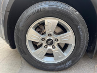 D Grey Mahindra XUV 500 W8