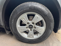 D Grey Mahindra XUV 500 W8