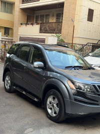 D Grey Mahindra XUV 500 W8