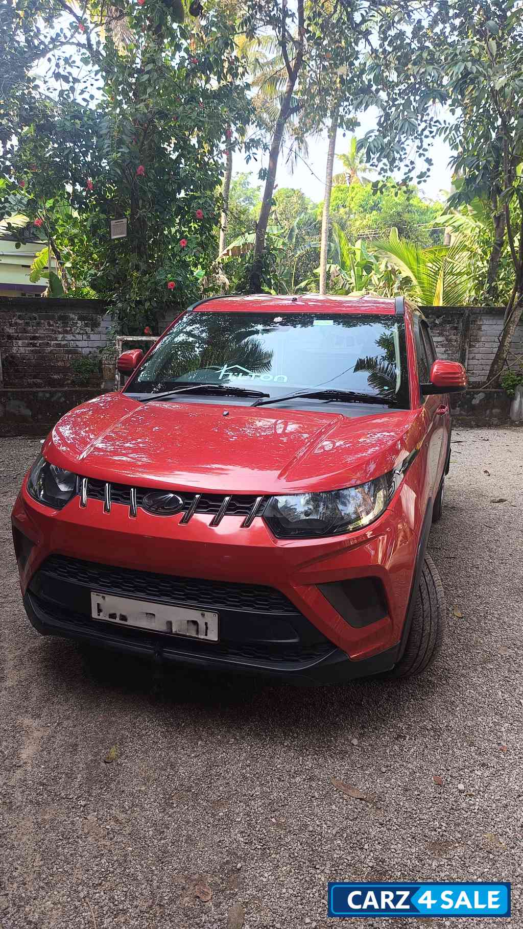 Red Mahindra KUV100 K4 plus 6seat