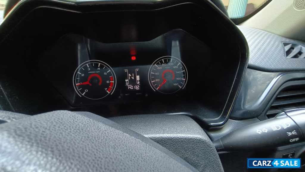 Red Mahindra KUV100 K4 plus 6seat