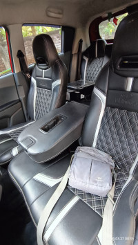 Red Mahindra KUV100 K4 plus 6seat