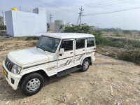 White Mahindra Bolero BS 6
